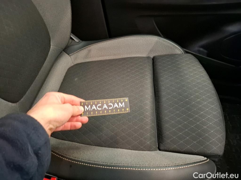  Opel   Grandland X Grandland X Elegance Business 1.5 130CV BVA8 E6d #63