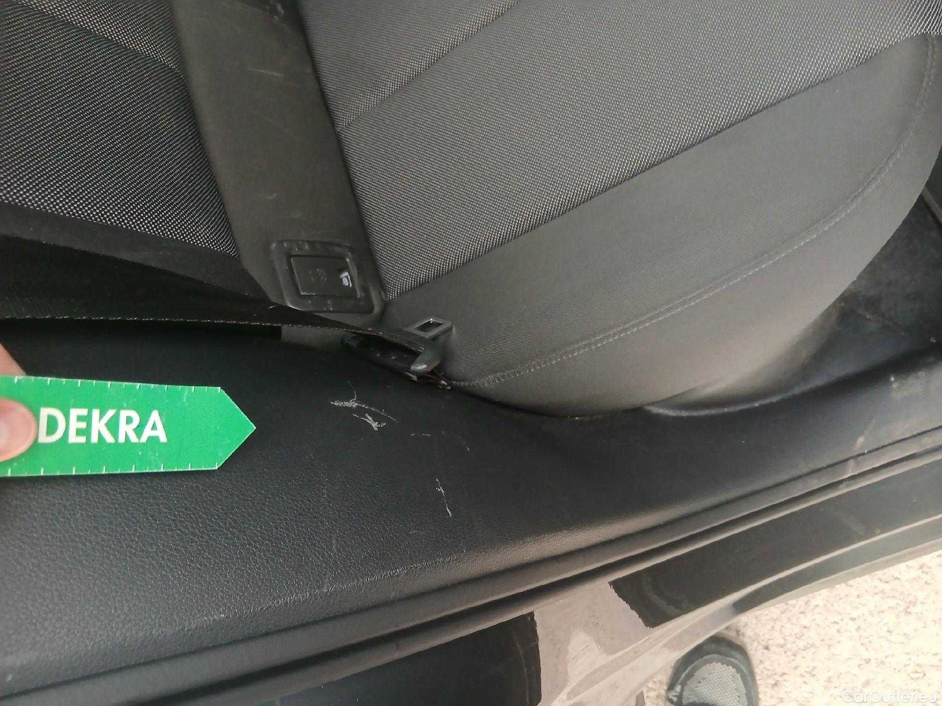  Audi  Q2 AUDI  / 2020 / 5P / todoterreno Advanced 35 TFSI 110kW (150CV) S tronic (AC) #8