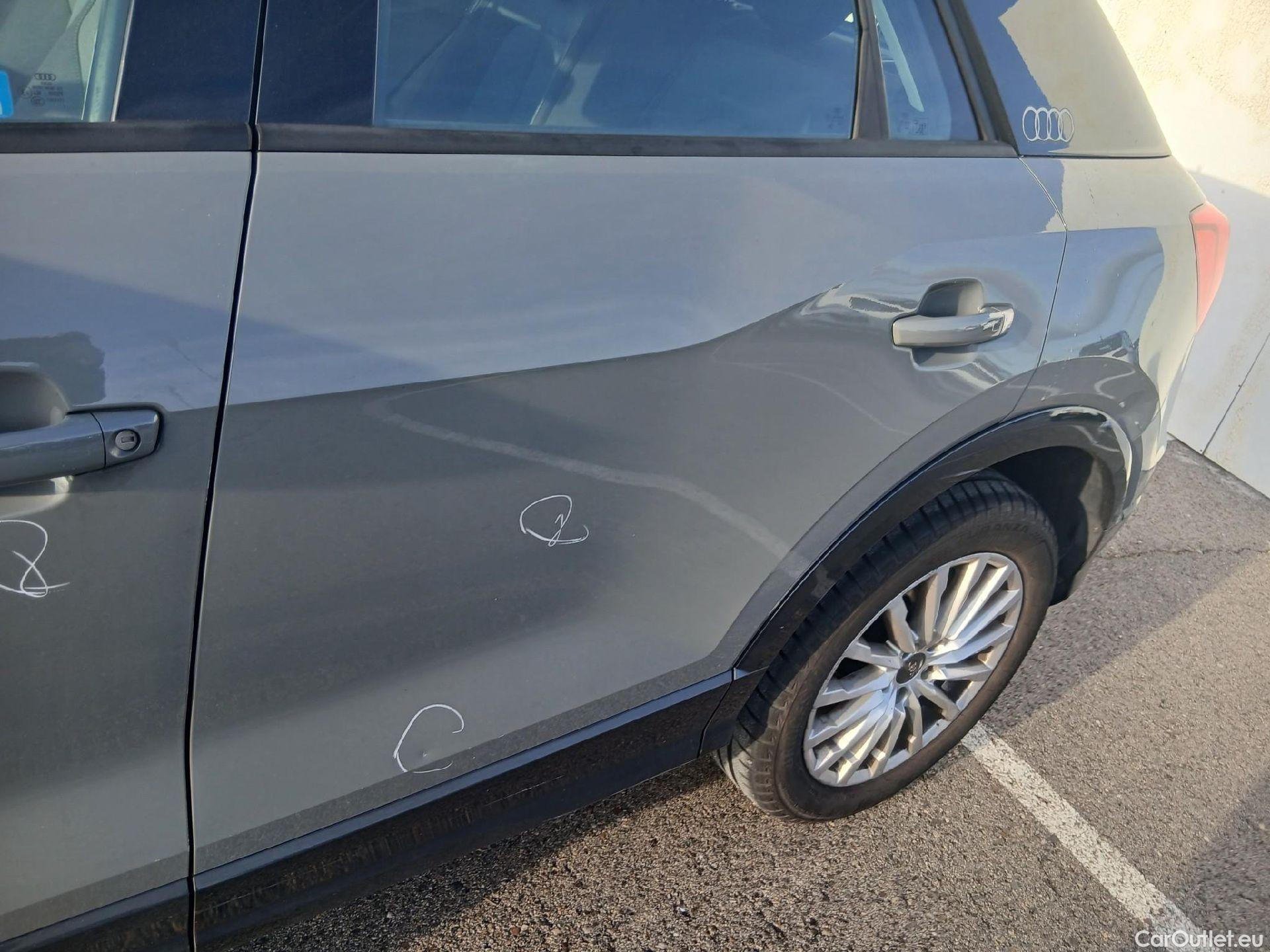  Audi  Q2 AUDI  / 2016 / 5P / todoterreno Design 30 TFSI 85kW (116CV) #18