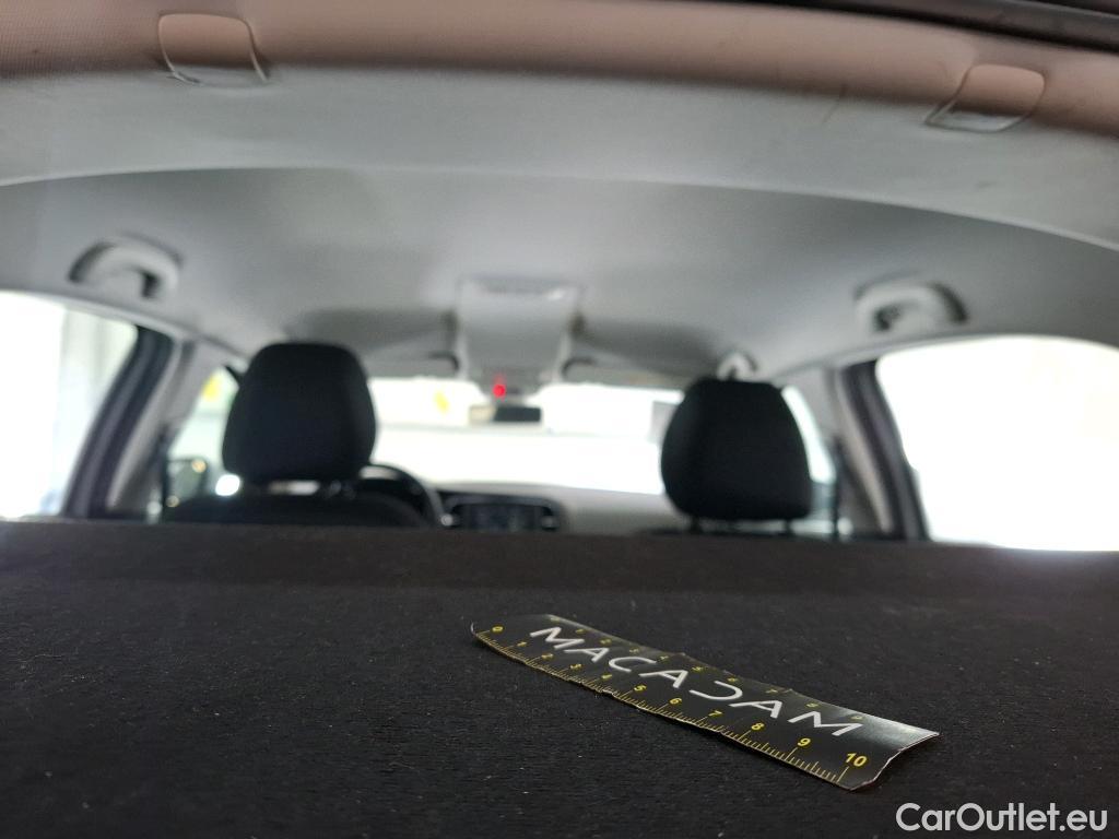  Renault  Megane  IV Berline 5pt. Société Air Nav 1.5 dCi 90CV BVM6 E6 #15