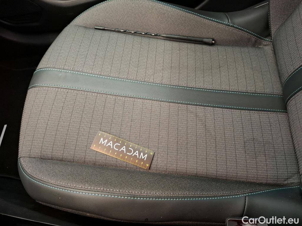  Peugeot  208  Allure Pack 1.2 PureTech 100CV BVM6 E6d #33