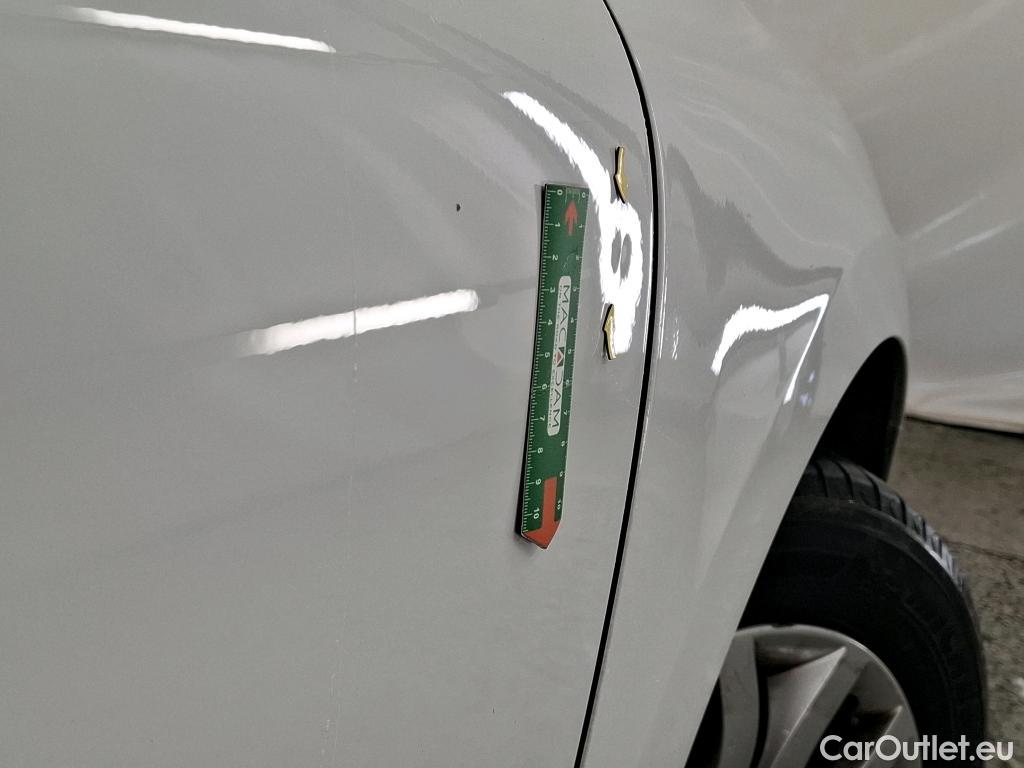  Renault  Clio  IV Air MediaNav 1.5 dCi 90CV BVM5 E6 #23