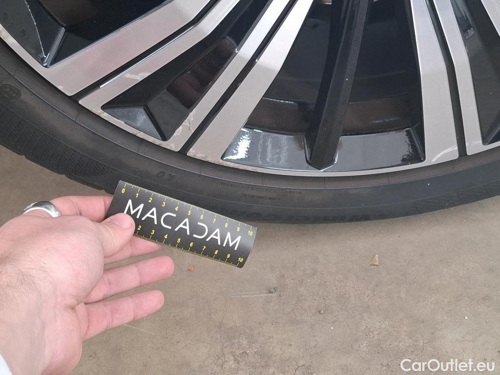  Volvo  XC60  Inscription Recharge Plug-In Hybrid AWD 2.0 255CV BVA8 #24