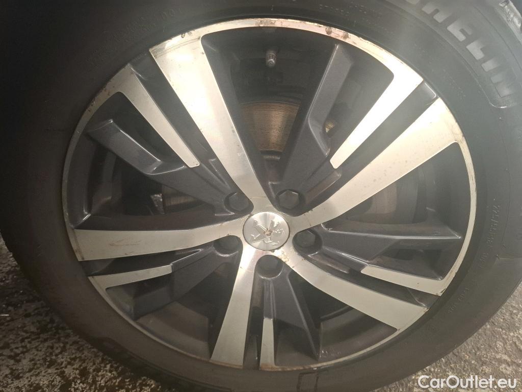  Peugeot  5008  Allure Business 1.5 HDi 130CV BVA8 E6dT #14