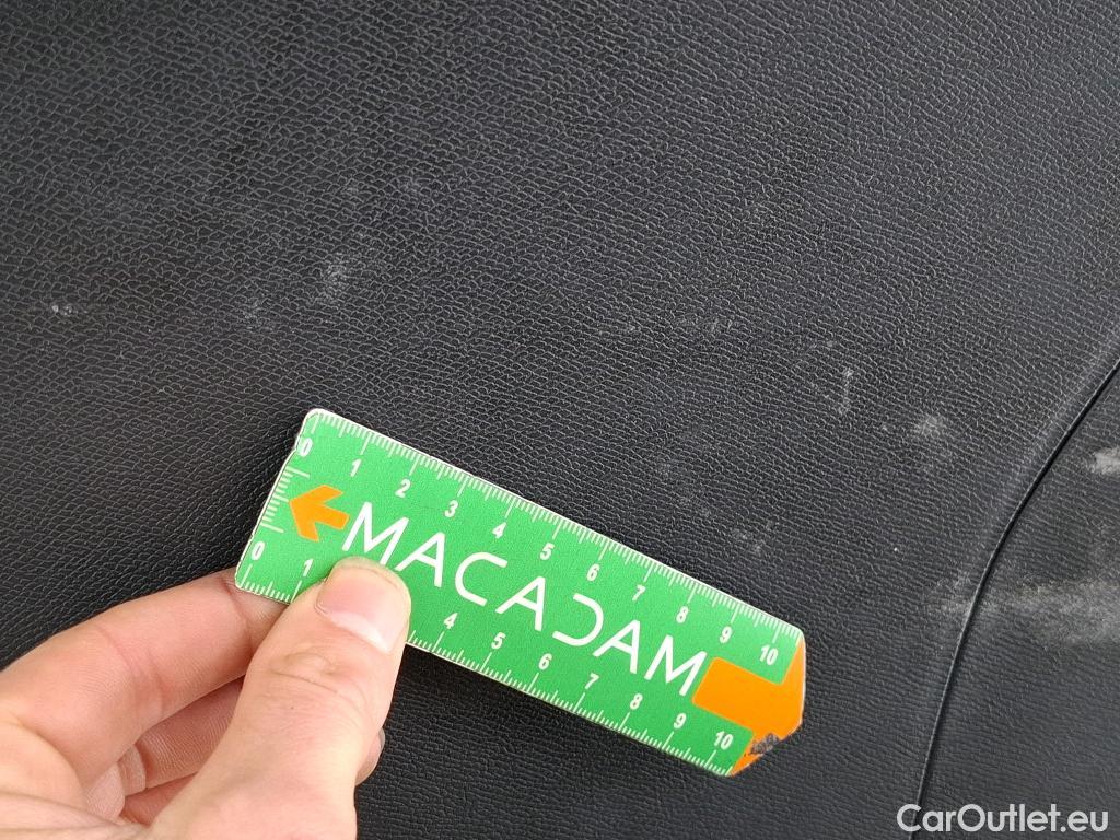  Peugeot  3008 PEUGEOT  / 2020 / 5P / SUV BlueHDi 130 S&S EAT8 Allure Pack #33