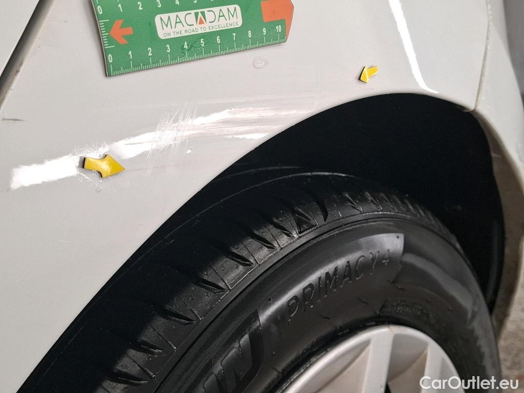  Renault  Clio  IV Air MediaNav 1.5 dCi 90CV BVM5 E6 #12