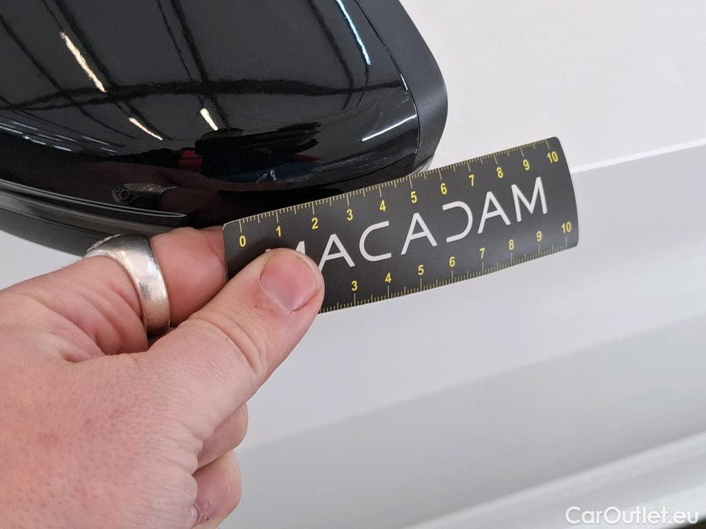  Peugeot  208  Allure Pack 1.2 PureTech 100CV BVM6 E6d #37