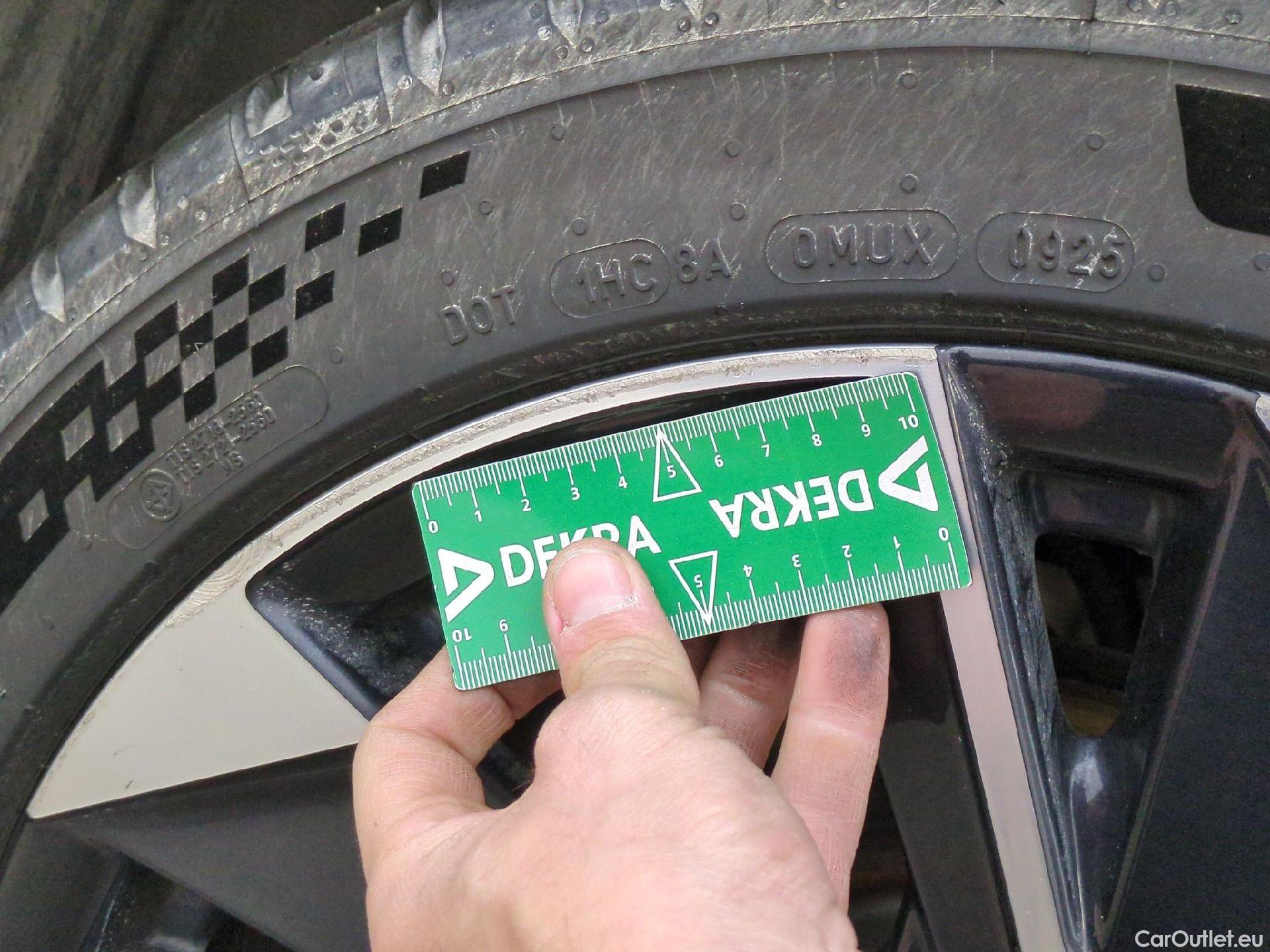  Peugeot  308 PEUGEOT  SW / 2021 / 5P / Break PureTech 130 S&S EAT 8 ALLURE PACK #14