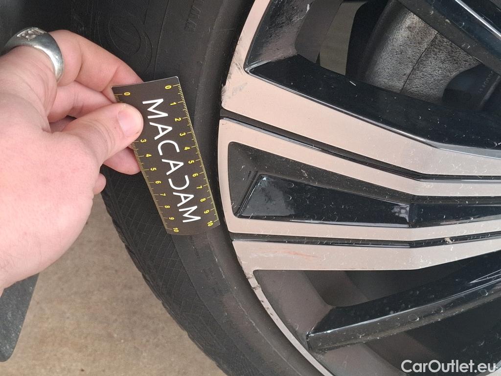  Volvo  XC60  Inscription Recharge Plug-In Hybrid AWD 2.0 255CV BVA8 #7