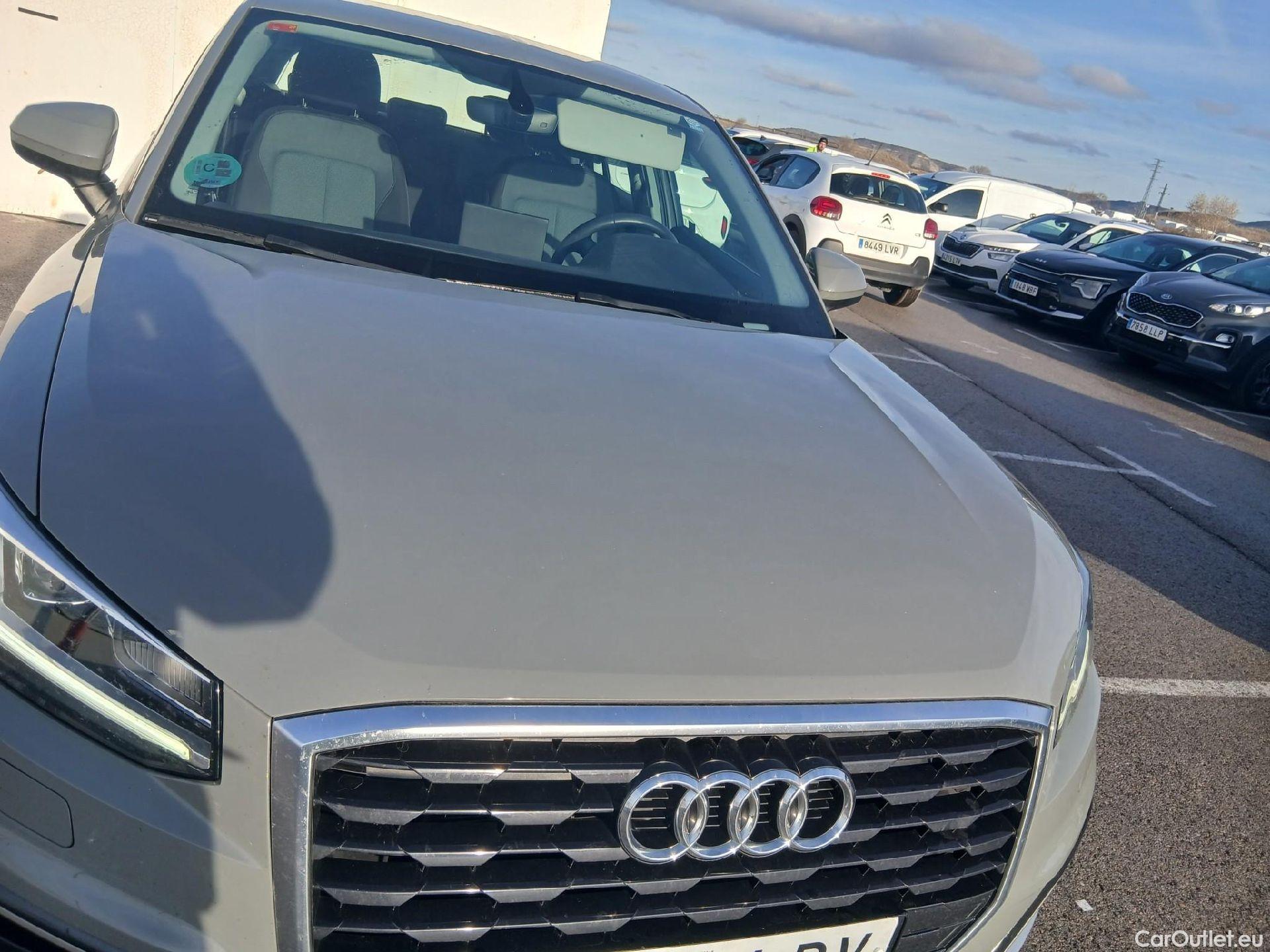  Audi  Q2 AUDI  / 2016 / 5P / todoterreno Design 30 TFSI 85kW (116CV) #7