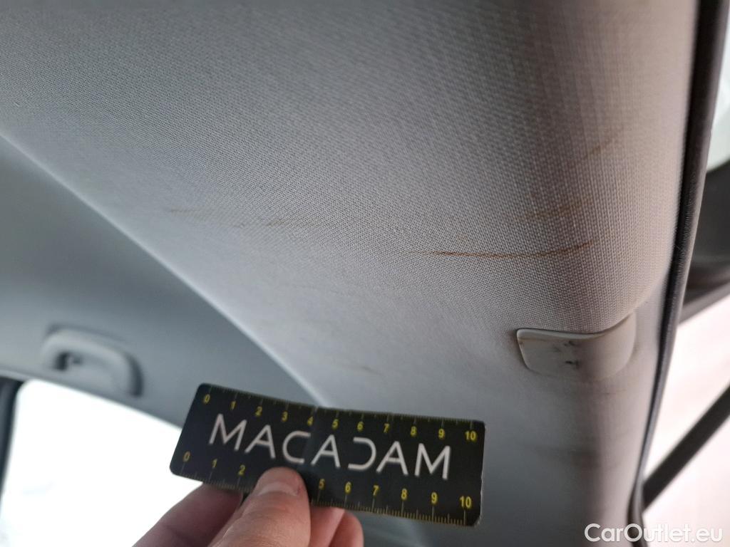  Renault  Megane  IV Berline 5pt. Société Air Nav 1.5 dCi 90CV BVM6 E6 #17