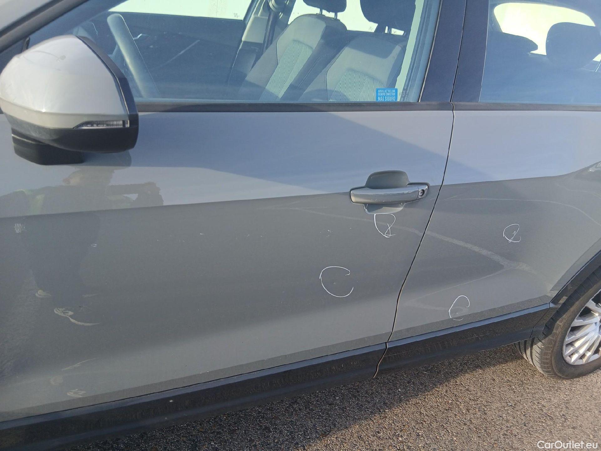  Audi  Q2 AUDI  / 2016 / 5P / todoterreno Design 30 TFSI 85kW (116CV) #16