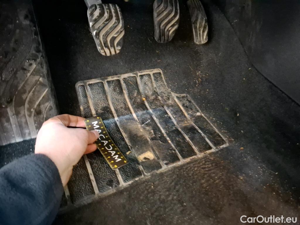  Renault  Megane  IV Berline 5pt. Société Air Nav 1.5 dCi 90CV BVM6 E6 #3