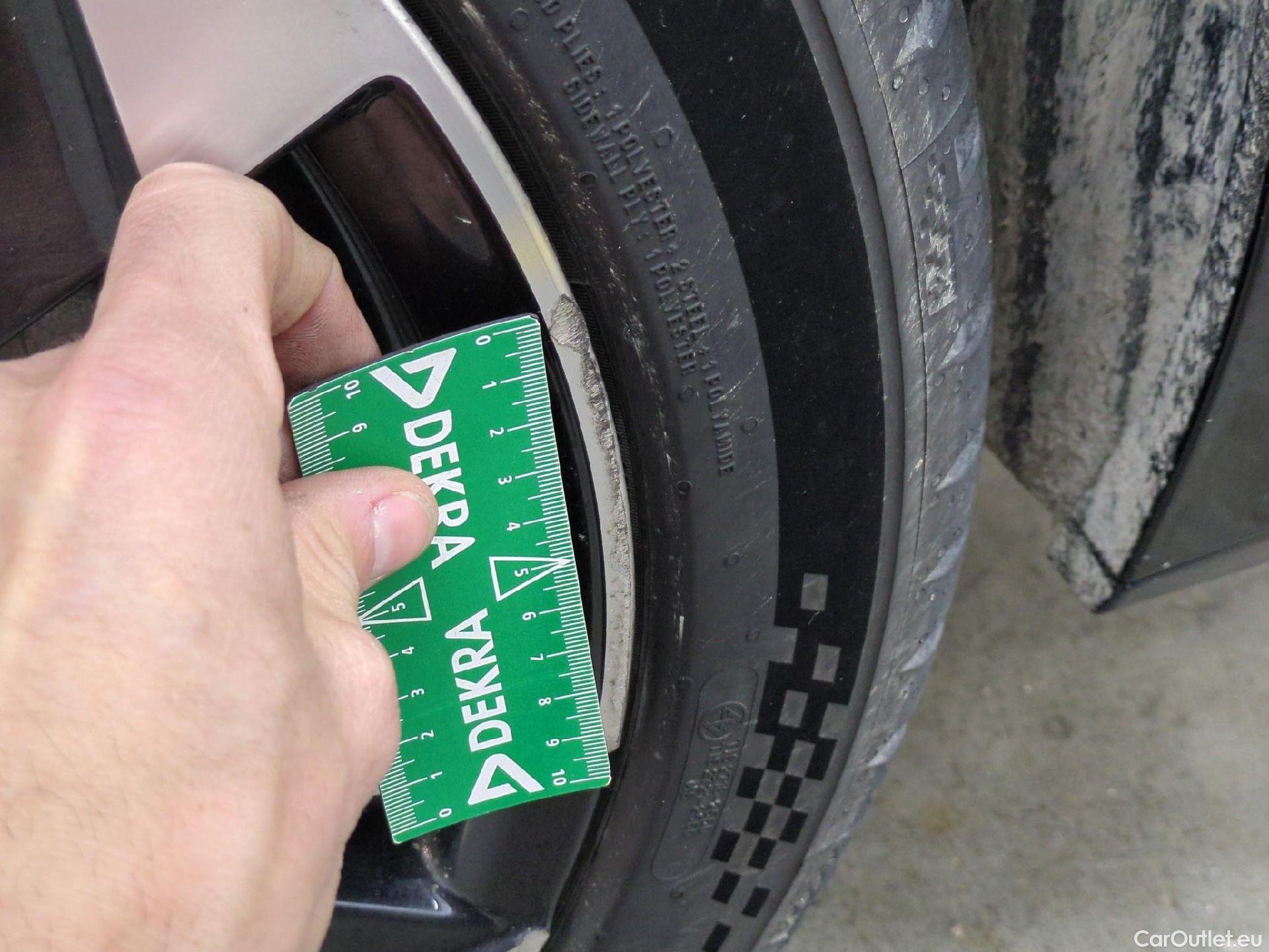  Peugeot  308 PEUGEOT  SW / 2021 / 5P / Break PureTech 130 S&S EAT 8 ALLURE PACK #10