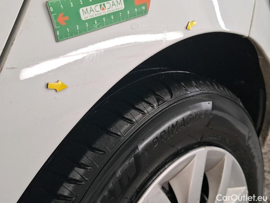  Renault  Clio  IV Air MediaNav 1.5 dCi 90CV BVM5 E6 #11