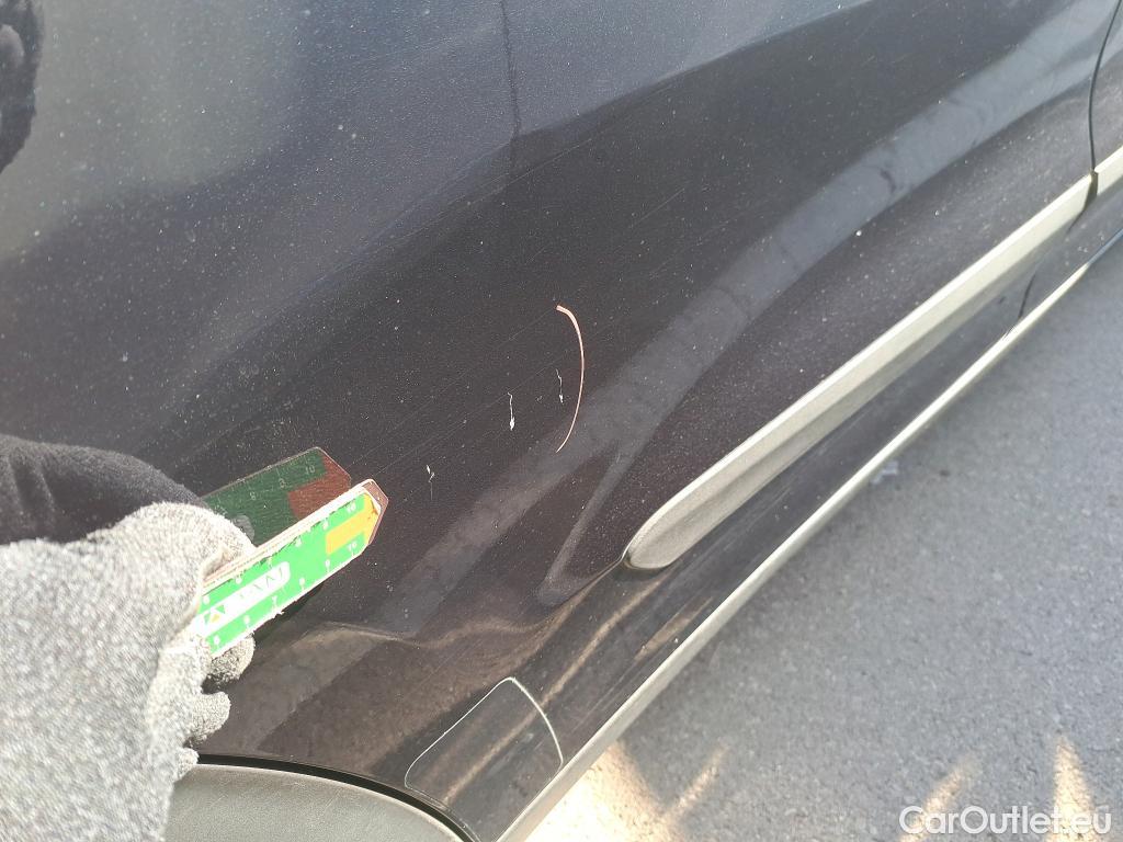  KIA  Niro KIA  / 2019 / 5P / crossover 1.6 GDi HEV 104kW (141CV) Drive #13