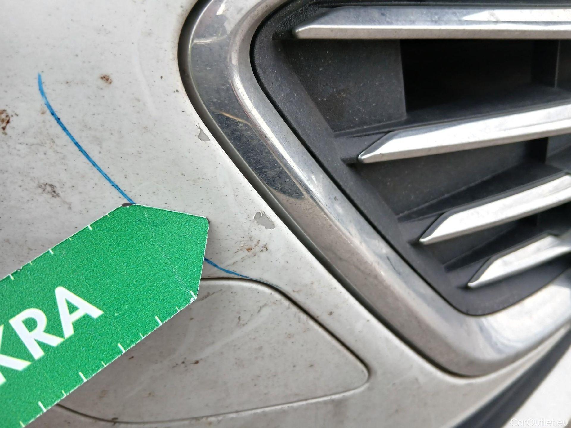  Ford  Focus FORD  / 2018 / 5P / familiar 2.0 Ecoblue 110kW Titanium Auto Sportbr. #2