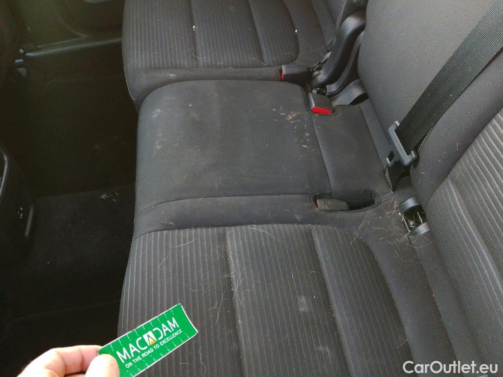  Ford  Kuga FORD  / 2019 / 5P / todoterreno Titanium 1.5T EcoBoost 88kW (120CV) #5