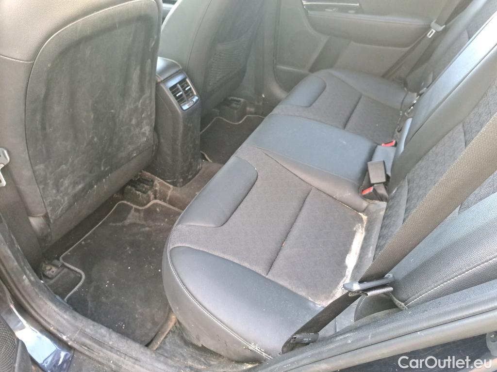  KIA  Niro KIA  / 2019 / 5P / crossover 1.6 GDi HEV 104kW (141CV) Drive #17