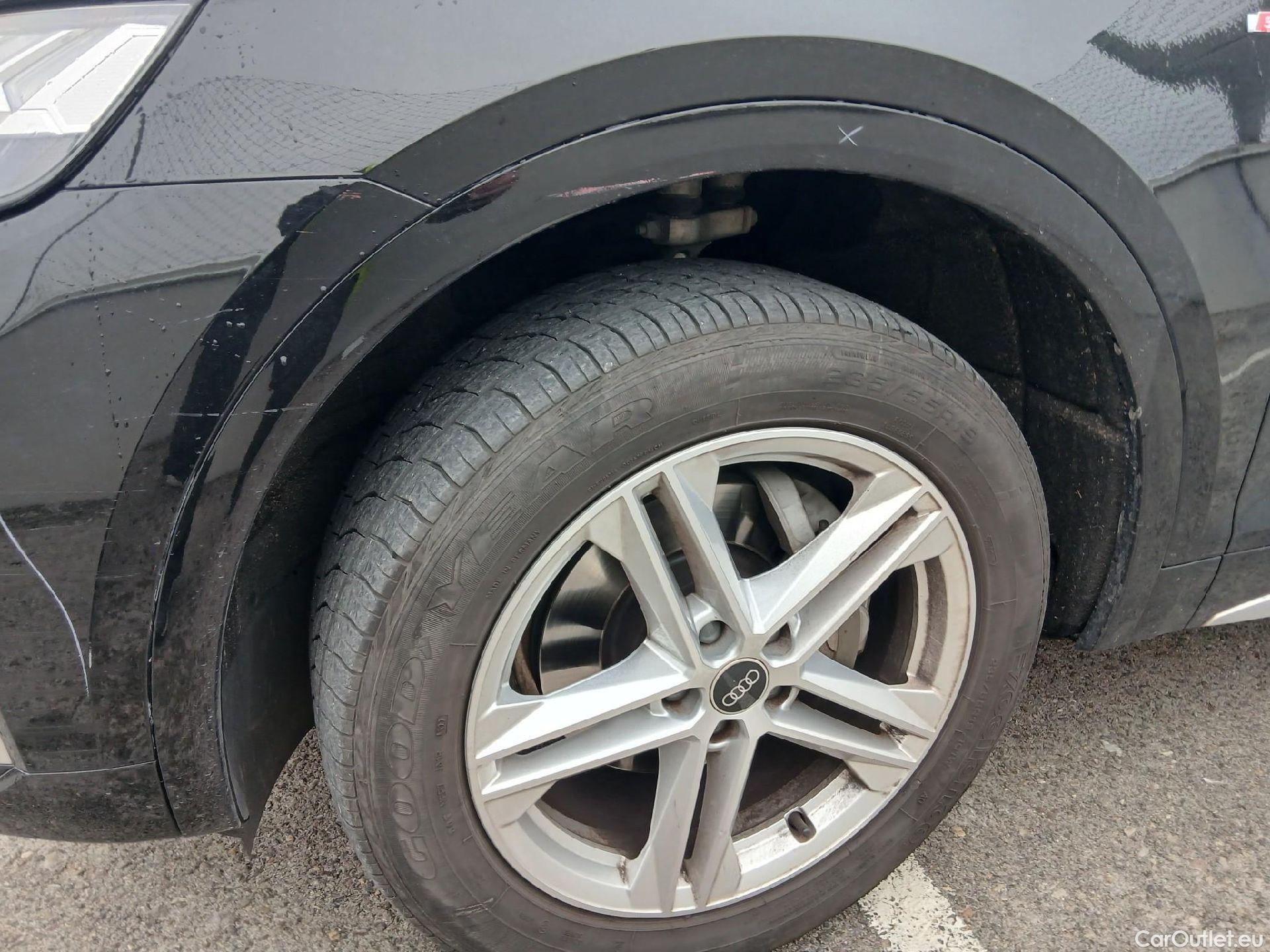  Land Rover  Discovery AUDI Q5 / 2020 / 5P / todoterreno Genuine 40 TDI 150kW quattro-ultra #4