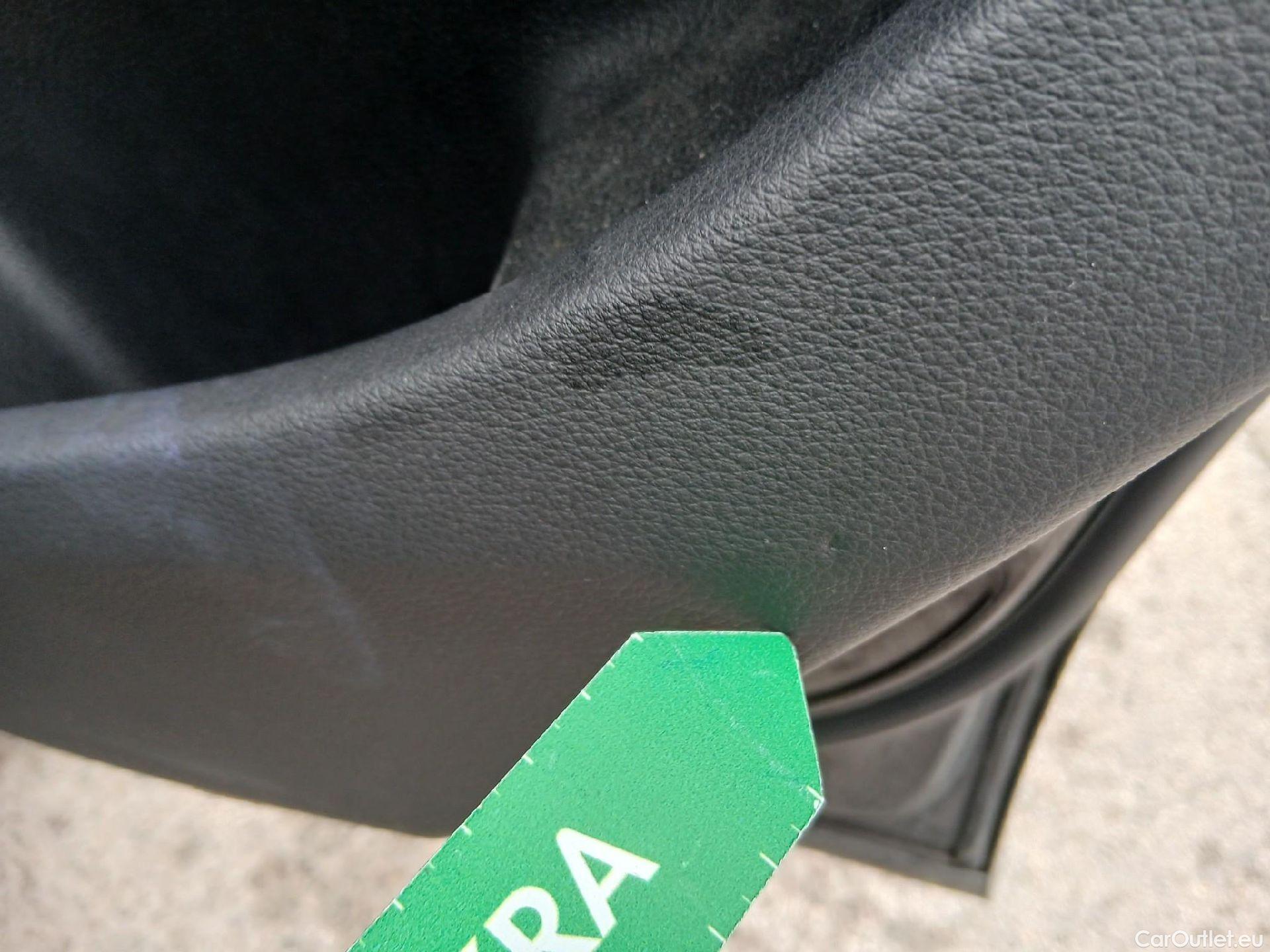  Land Rover  Discovery AUDI Q5 / 2020 / 5P / todoterreno Genuine 40 TDI 150kW quattro-ultra #24