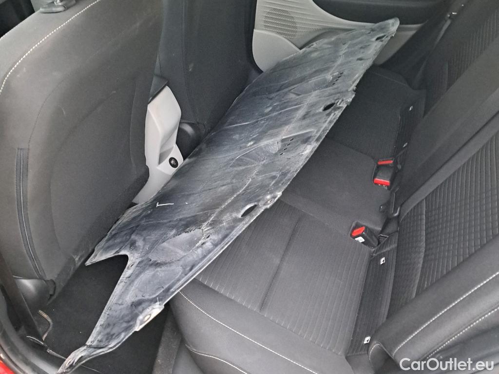  Hyundai  i20 HYUNDAI  / 2020 / 5P / berlina con portón 1.0 TGDI 74kW (100CV) 48V Tecno #19