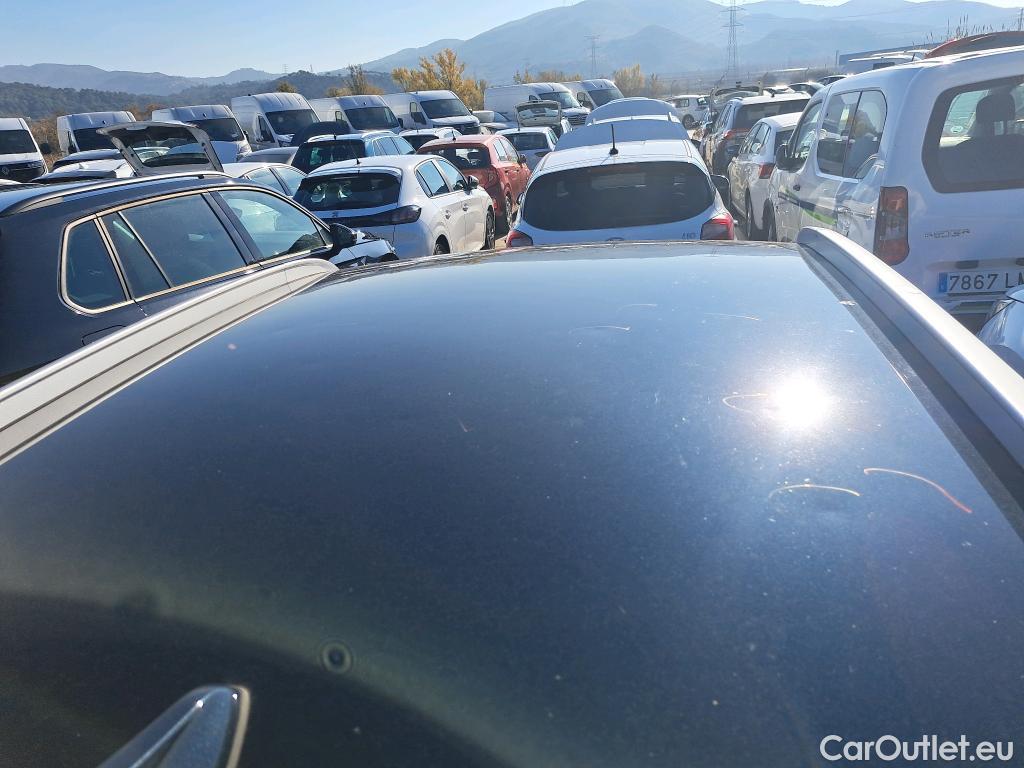  KIA  Niro KIA  / 2019 / 5P / crossover 1.6 GDi HEV 104kW (141CV) Drive #4