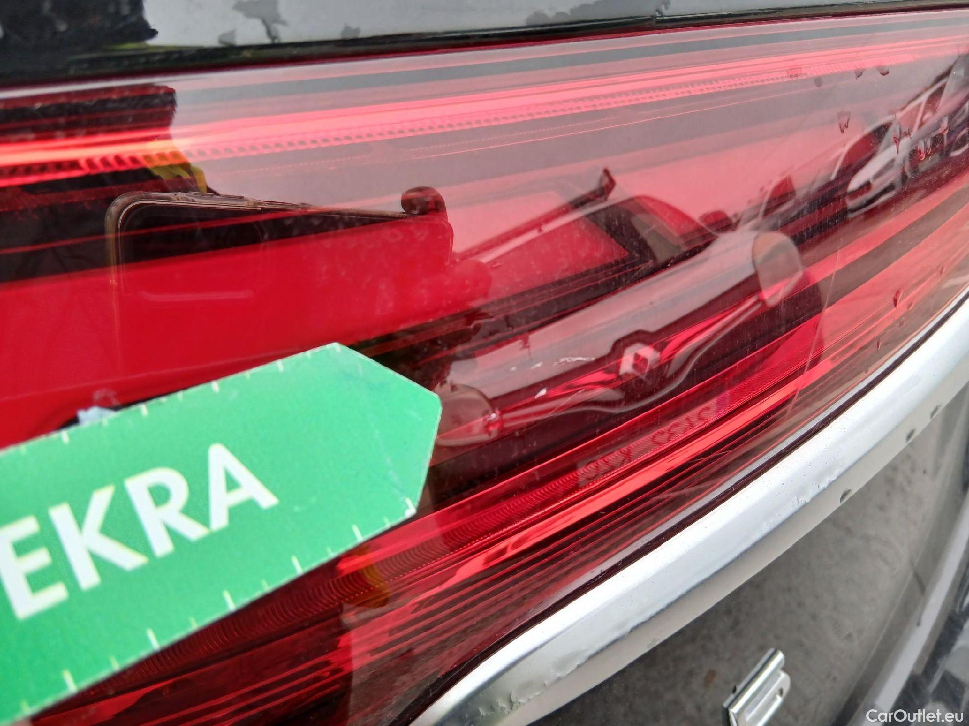  Land Rover  Discovery AUDI Q5 / 2020 / 5P / todoterreno Genuine 40 TDI 150kW quattro-ultra #12