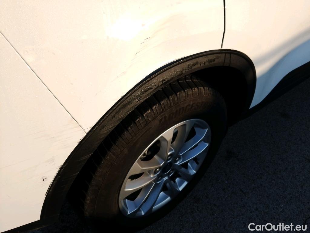  Ford  Kuga FORD  / 2019 / 5P / todoterreno Titanium 1.5T EcoBoost 88kW (120CV) #18