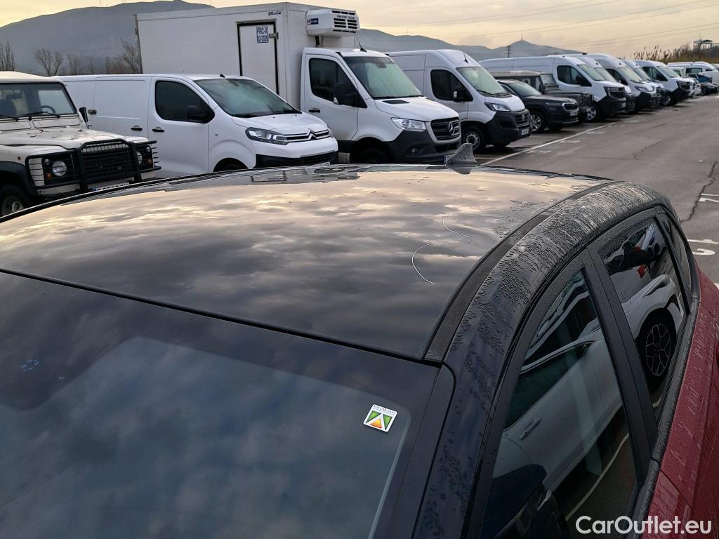  Hyundai  i20 HYUNDAI  / 2020 / 5P / berlina con portón 1.0 TGDI 74kW (100CV) 48V Tecno #1