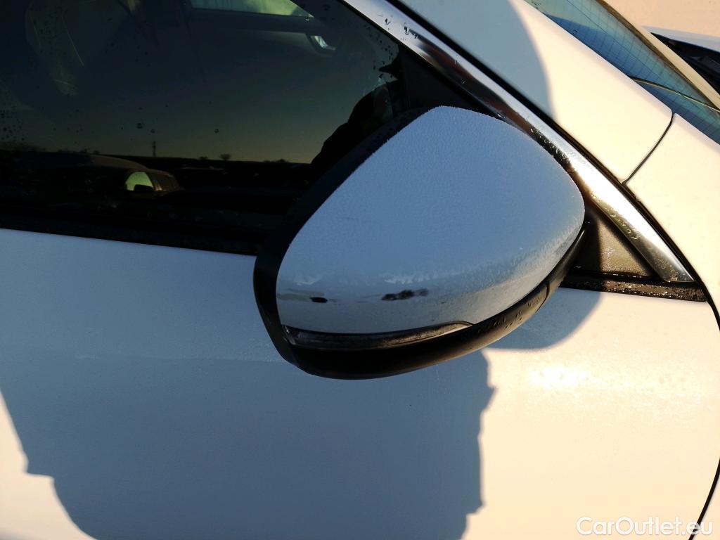  Ford  Kuga FORD  / 2019 / 5P / todoterreno Titanium 1.5T EcoBoost 88kW (120CV) #20