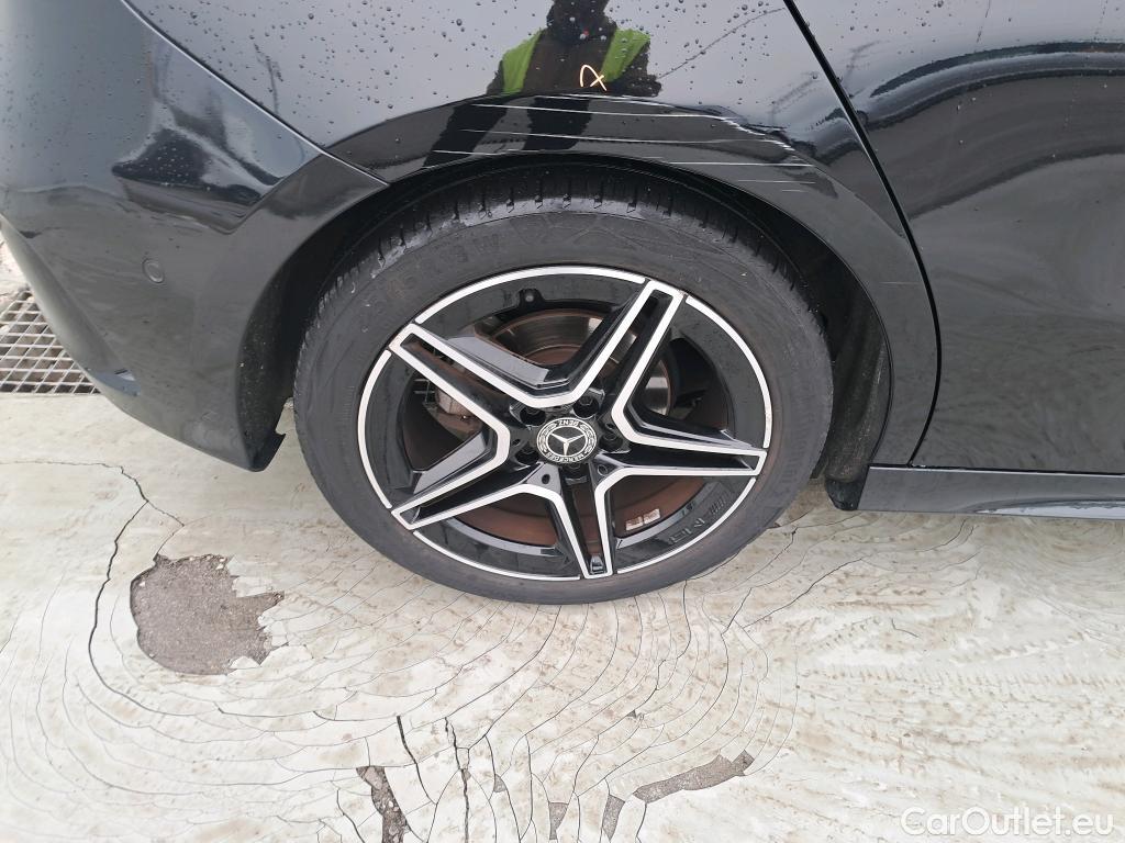  Mercedes  A-Klasse MERCEDES-BENZ Clase A / 2018 / 5P / berlina con portón A 200 d #7