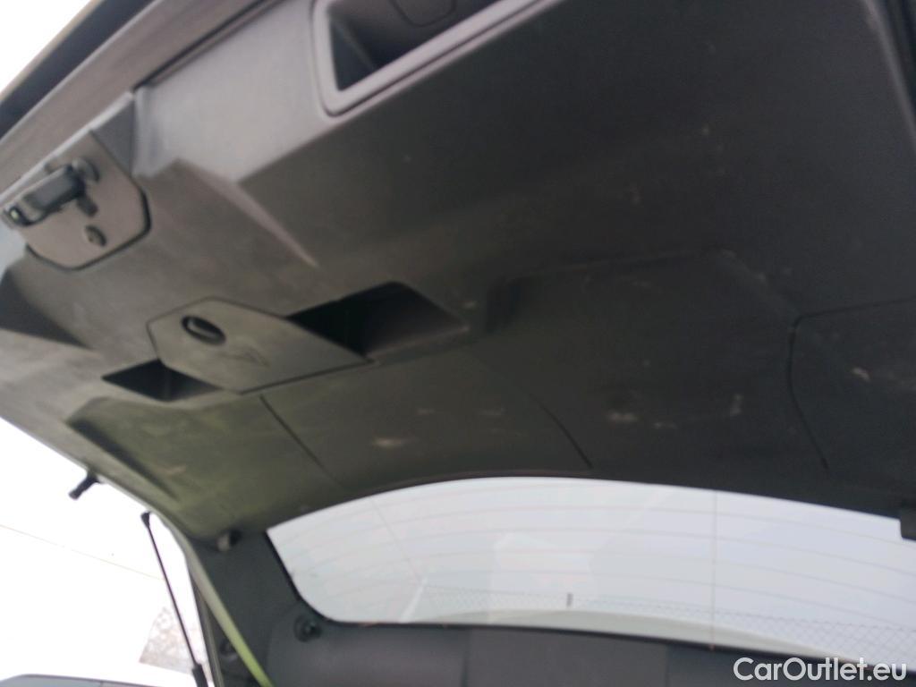  Peugeot  3008 PEUGEOT  / 2016 / 5P / todoterreno 1.5 BlueHDi 96kW (130CV) S&S Style #11