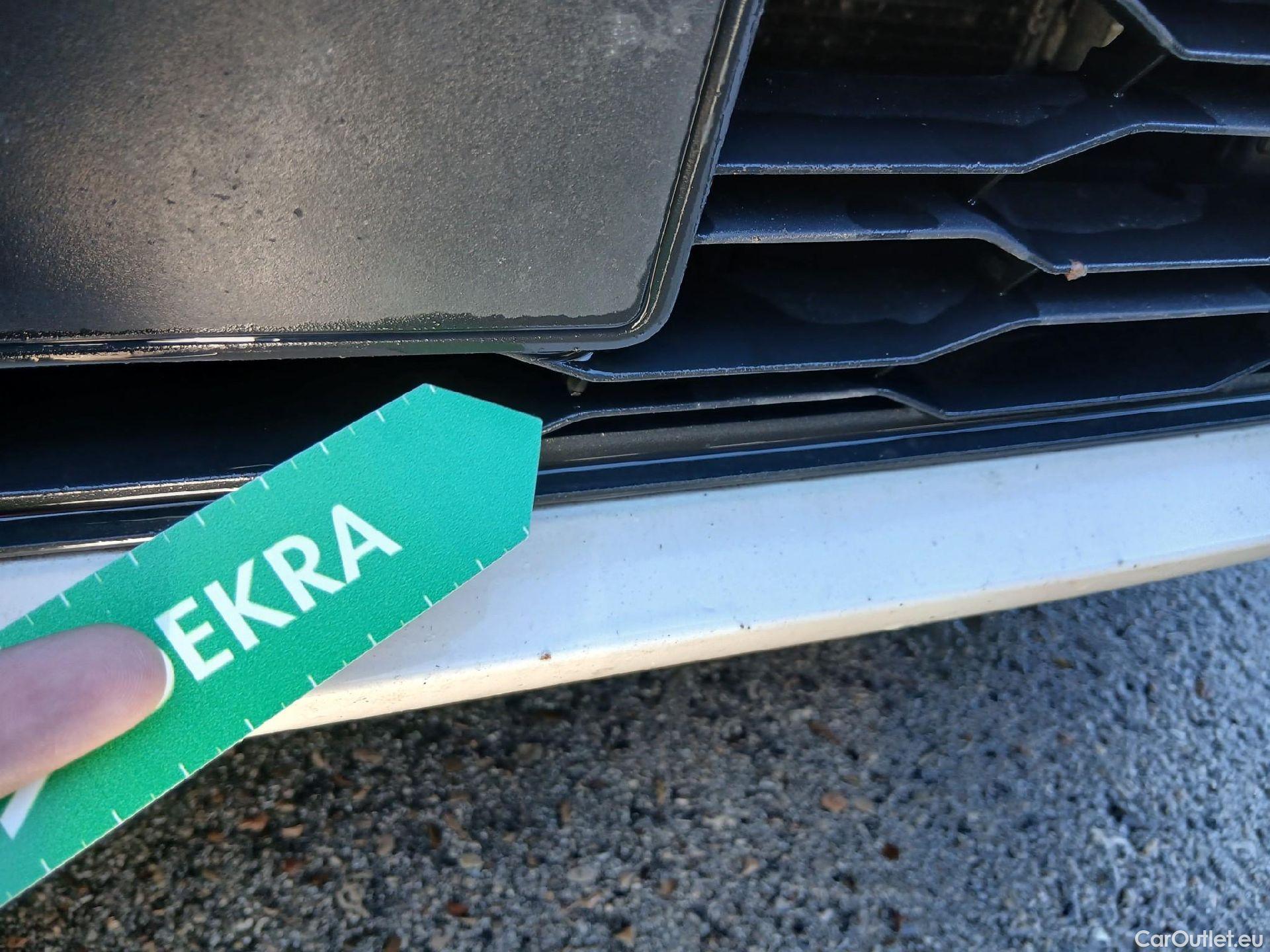  Seat  Ibiza SEAT  / 2017 / 5P / berlina con portón 1.0 MPI 59kW (80CV) Reference Plus(SP) #6