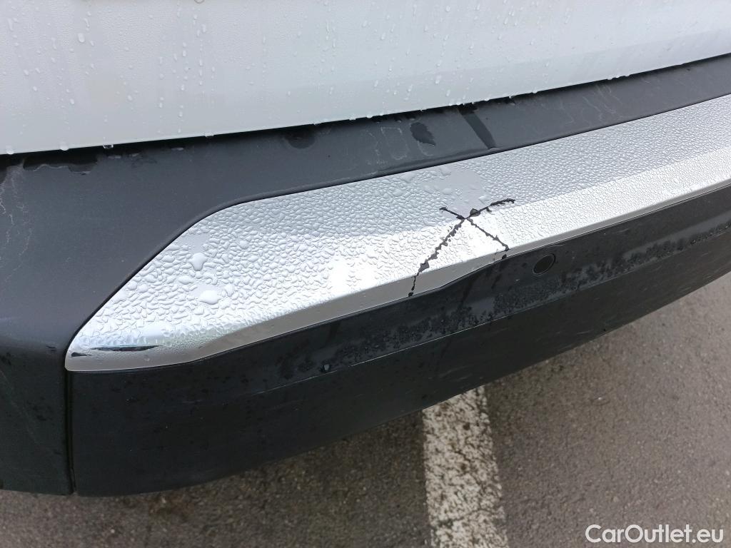  Peugeot  2008 PEUGEOT  / 2019 / 5P / todoterreno Active Puretech 100 S&S BVM6 #14