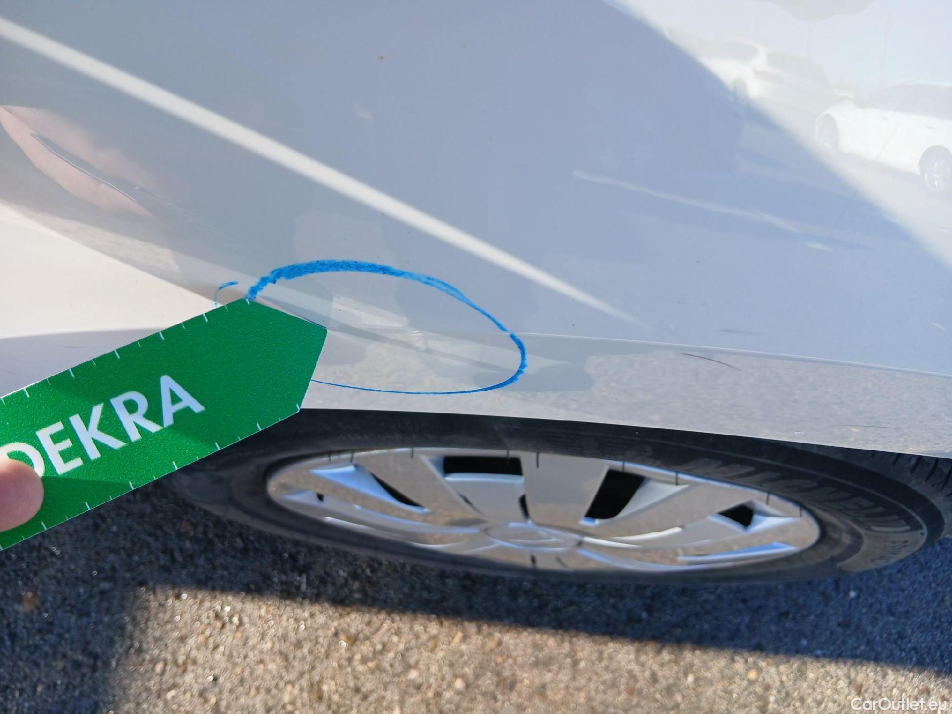  Seat  Ibiza SEAT  / 2017 / 5P / berlina con portón 1.0 MPI 59kW (80CV) Reference Plus(SP) #11