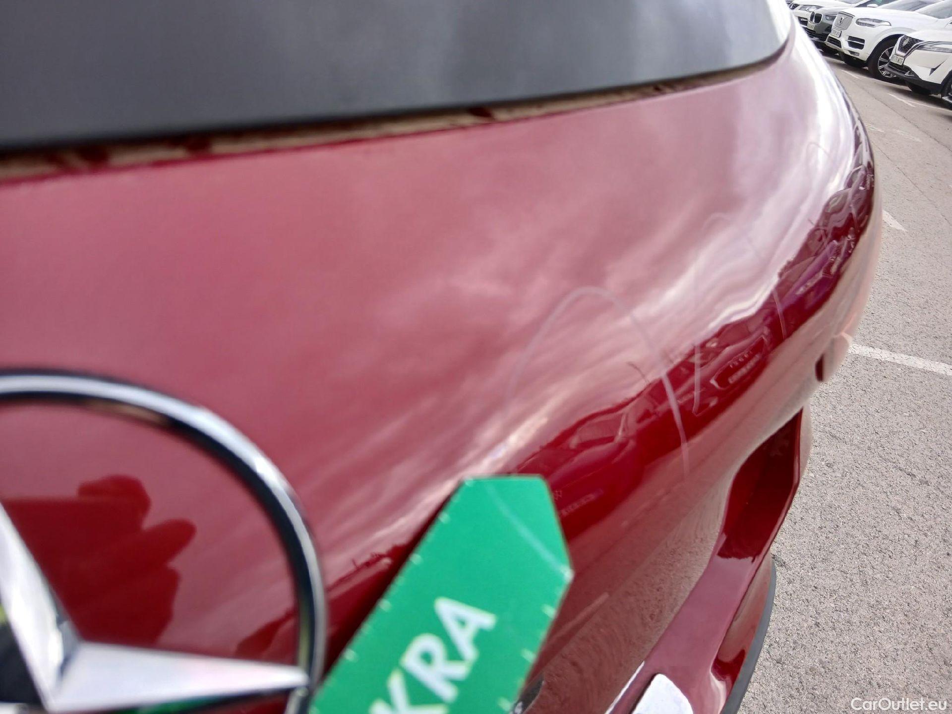  Mercedes  GLA MERCEDES-BENZ  / 2020 / 5P / todoterreno  200 D #15