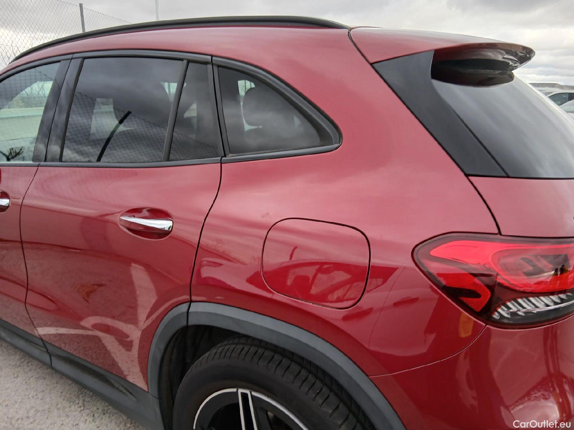  Mercedes  GLA MERCEDES-BENZ  / 2020 / 5P / todoterreno  200 D #12