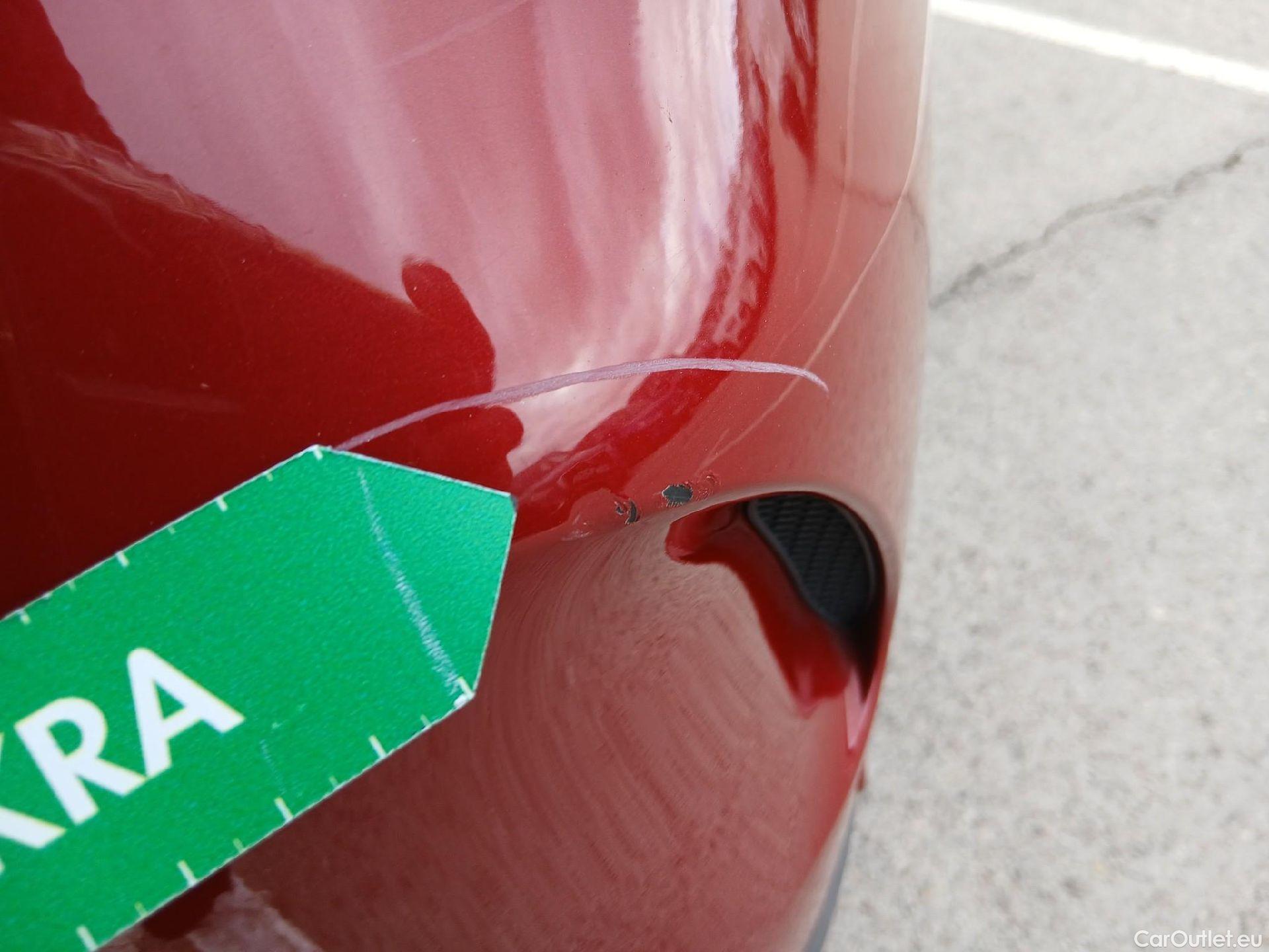  Mercedes  GLA MERCEDES-BENZ  / 2020 / 5P / todoterreno  200 D #17