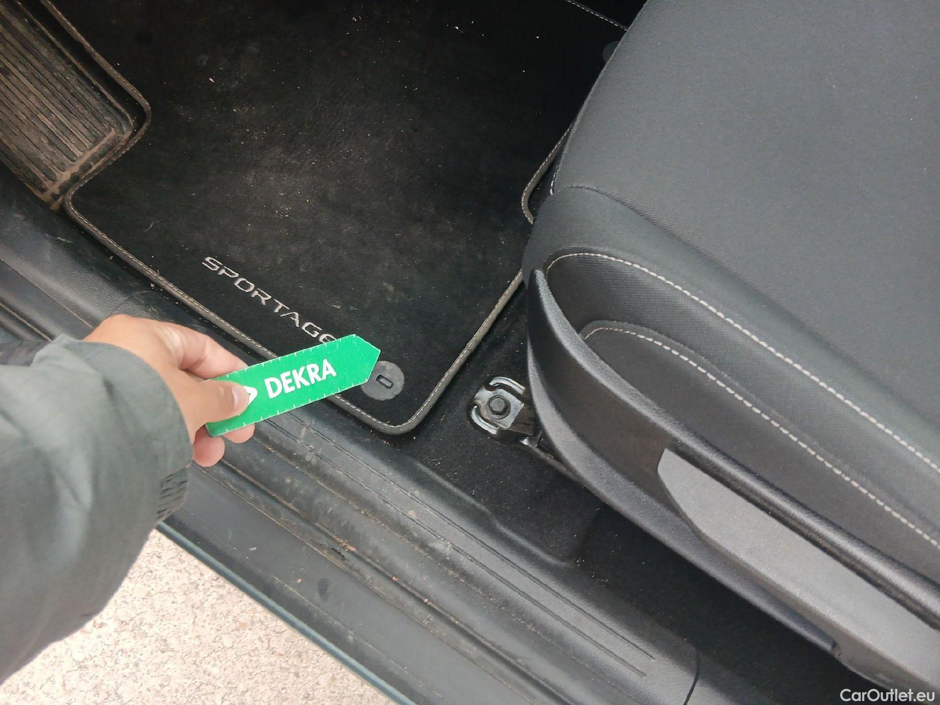  KIA  Sportage KIA  / 2022 / 5P / todoterreno 1.6 T-GDi HEV 171kW (230CV) Drive 4X2 #2