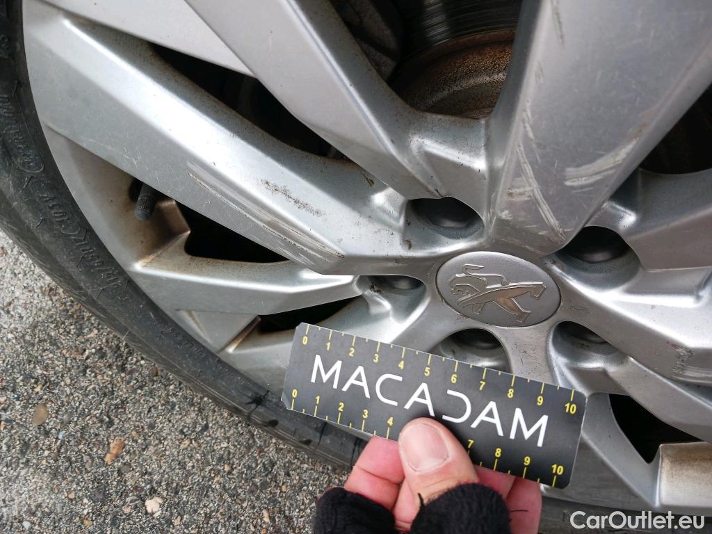  Peugeot  3008 PEUGEOT  / 2016 / 5P / todoterreno 1.5 BlueHDi 96kW (130CV) S&S Style #6