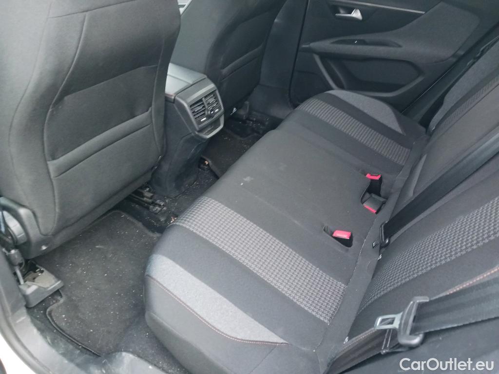  Peugeot  3008 PEUGEOT  / 2016 / 5P / todoterreno 1.5 BlueHDi 96kW (130CV) S&S Style #17