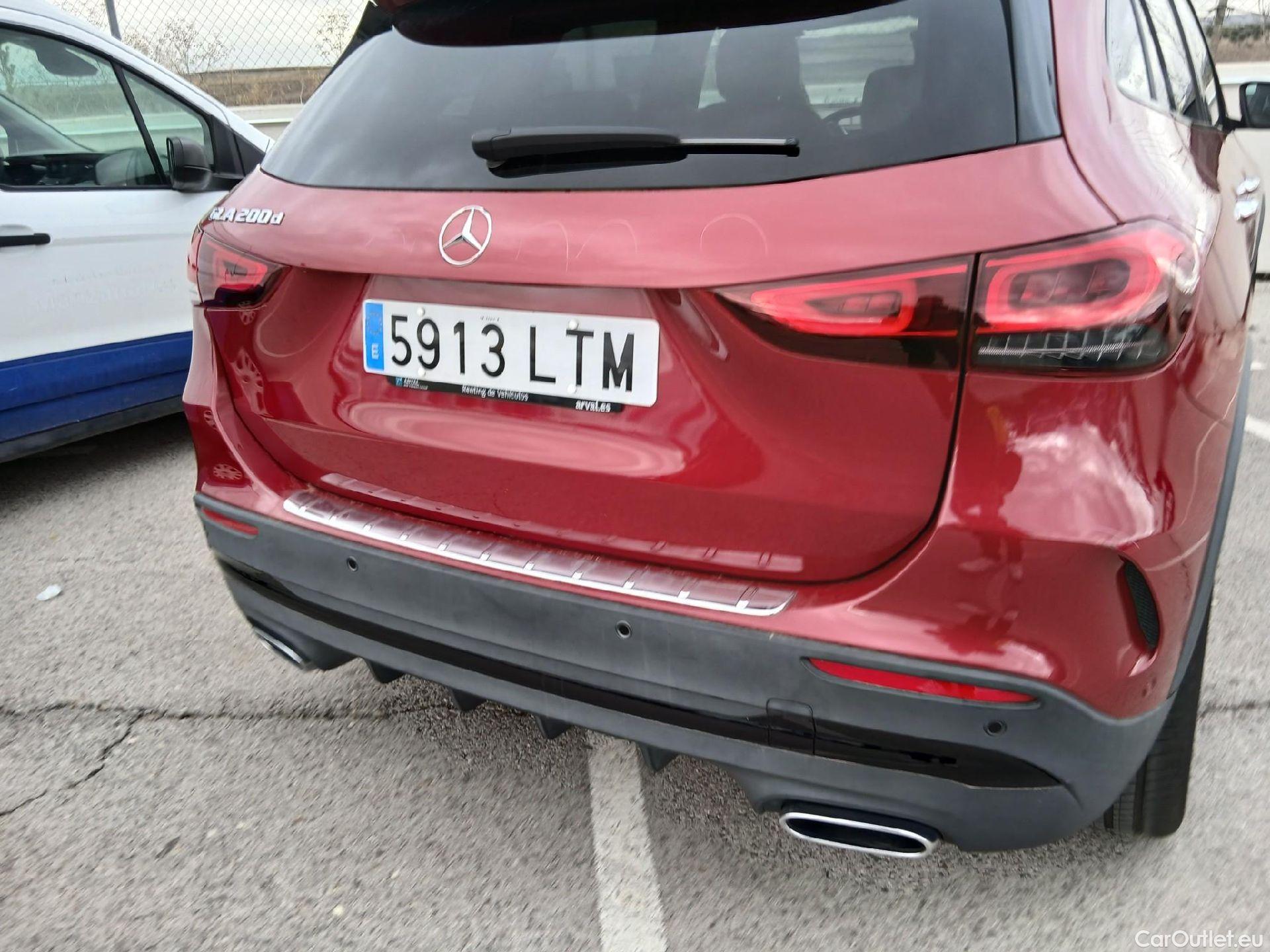  Mercedes  GLA MERCEDES-BENZ  / 2020 / 5P / todoterreno  200 D #18