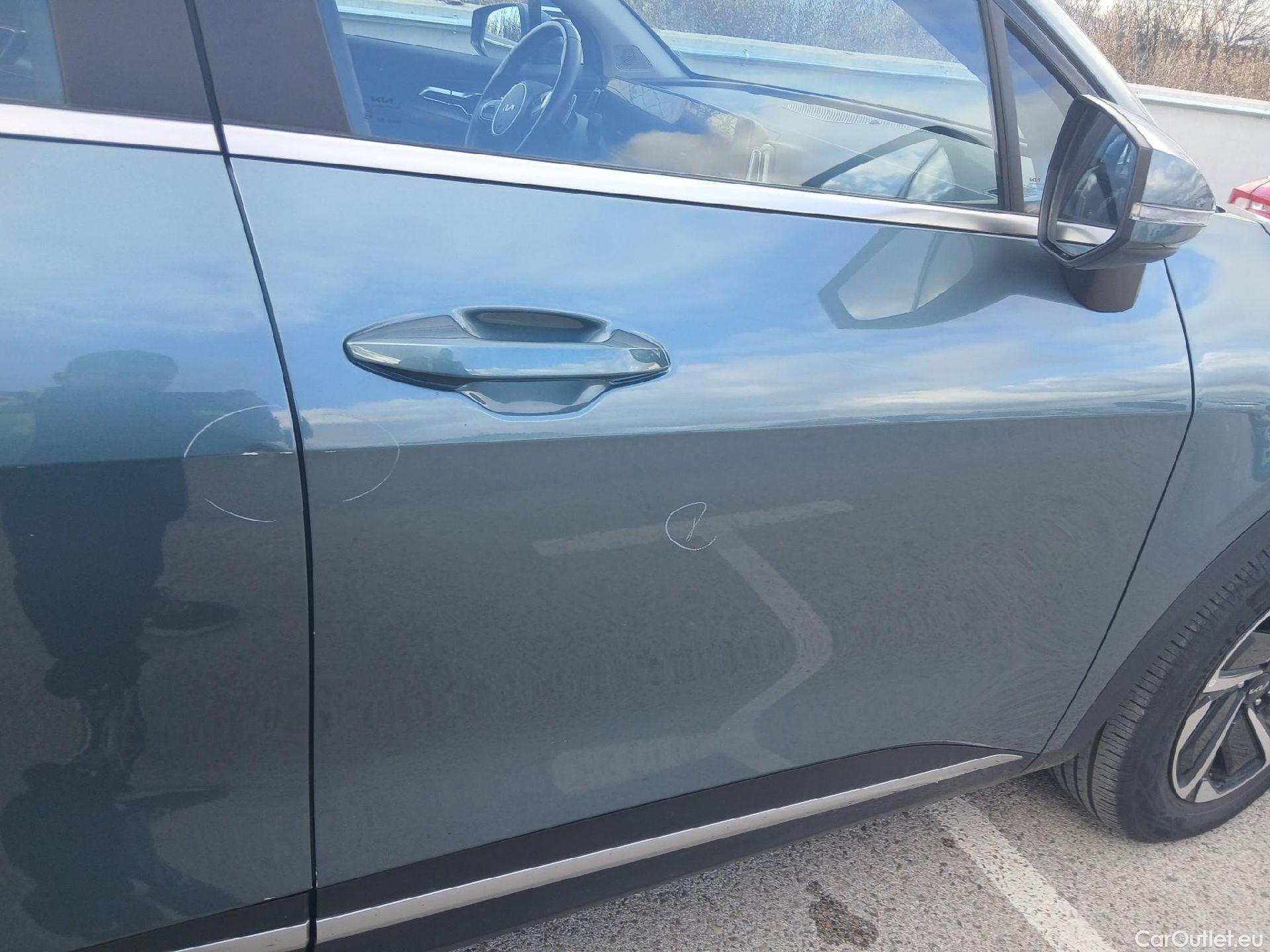  KIA  Sportage KIA  / 2022 / 5P / todoterreno 1.6 T-GDi HEV 171kW (230CV) Drive 4X2 #29