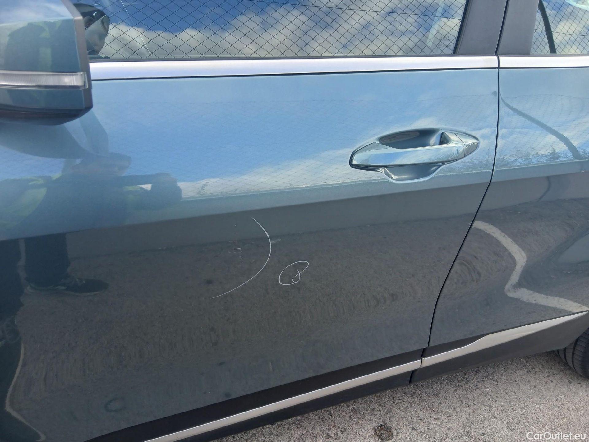  KIA  Sportage KIA  / 2022 / 5P / todoterreno 1.6 T-GDi HEV 171kW (230CV) Drive 4X2 #18