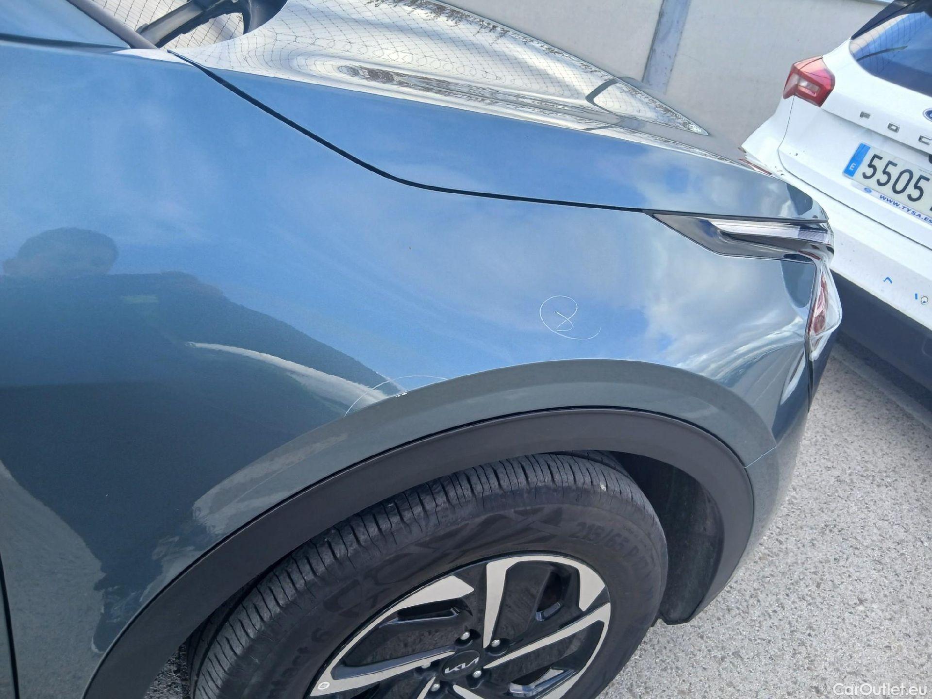  KIA  Sportage KIA  / 2022 / 5P / todoterreno 1.6 T-GDi HEV 171kW (230CV) Drive 4X2 #32