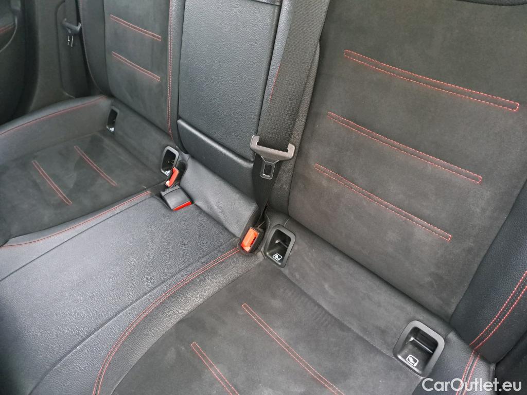  Mercedes  A-Klasse MERCEDES-BENZ Clase A / 2018 / 5P / berlina con portón A 200 d #22