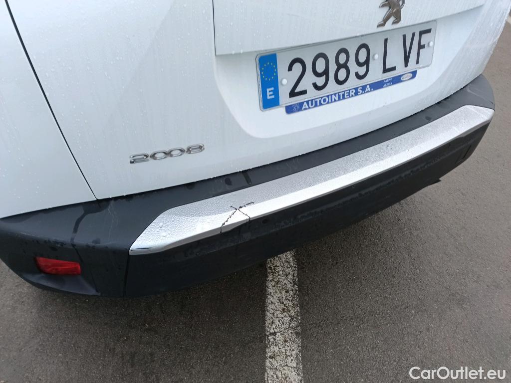  Peugeot  2008 PEUGEOT  / 2019 / 5P / todoterreno Active Puretech 100 S&S BVM6 #13