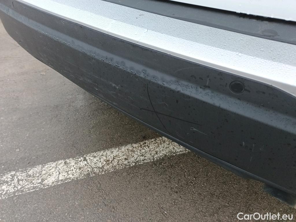  Peugeot  2008 PEUGEOT  / 2019 / 5P / todoterreno Active Puretech 100 S&S BVM6 #8