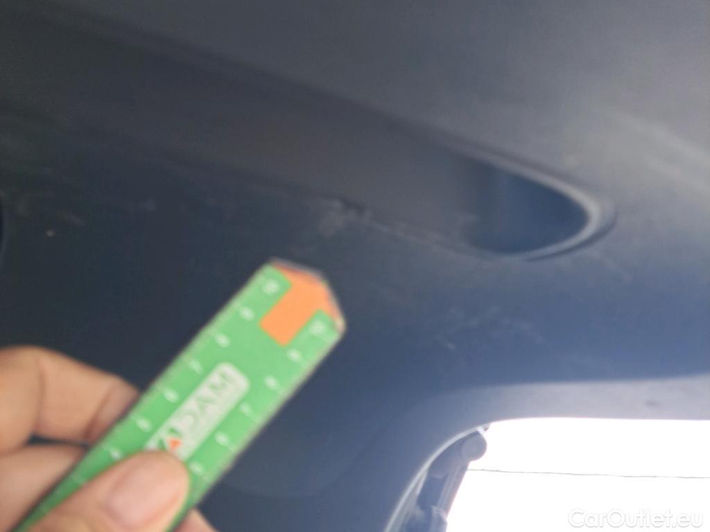  Volvo  XC 40 VOLVO XC40 / 2017 / 5P / todoterreno 2.0 B4 G AWD R-Design Auto #7